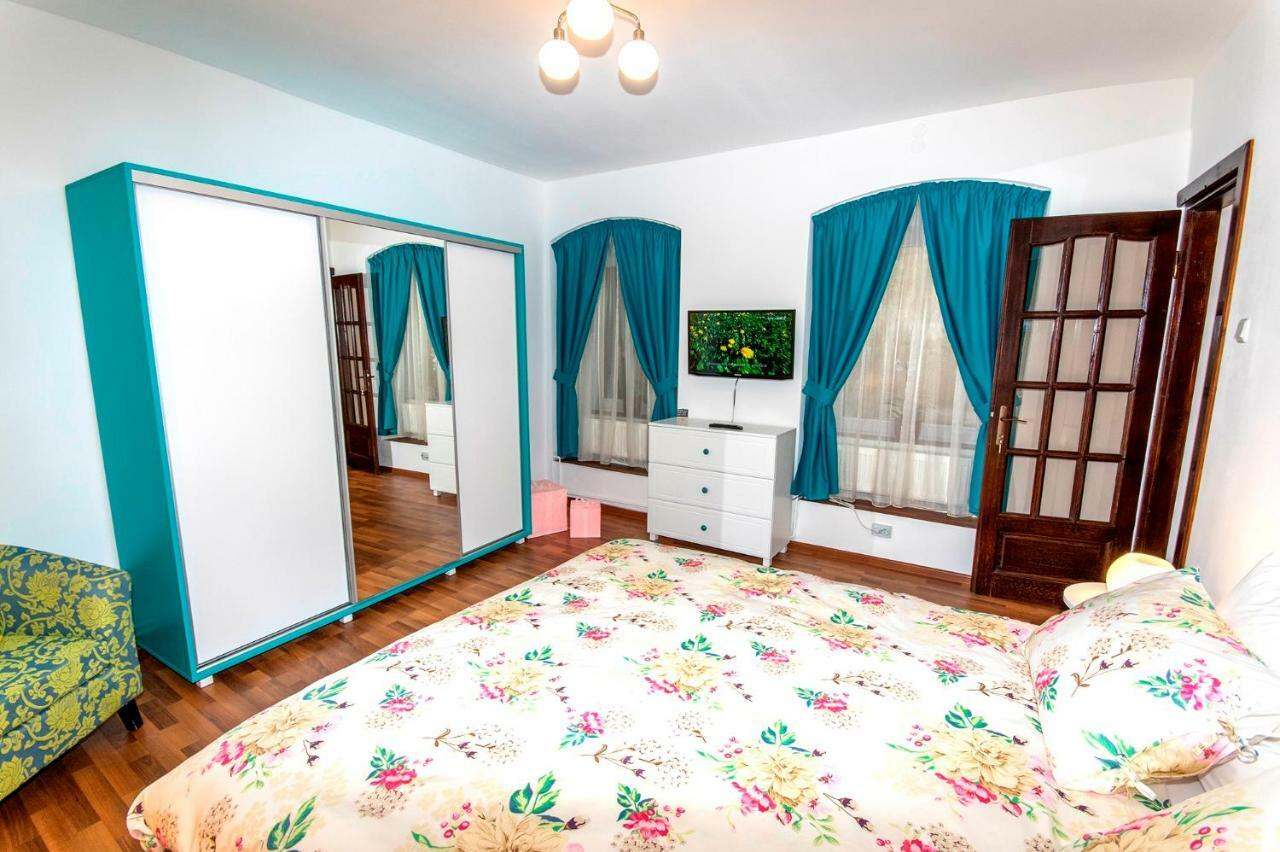 Apartment Ava's *